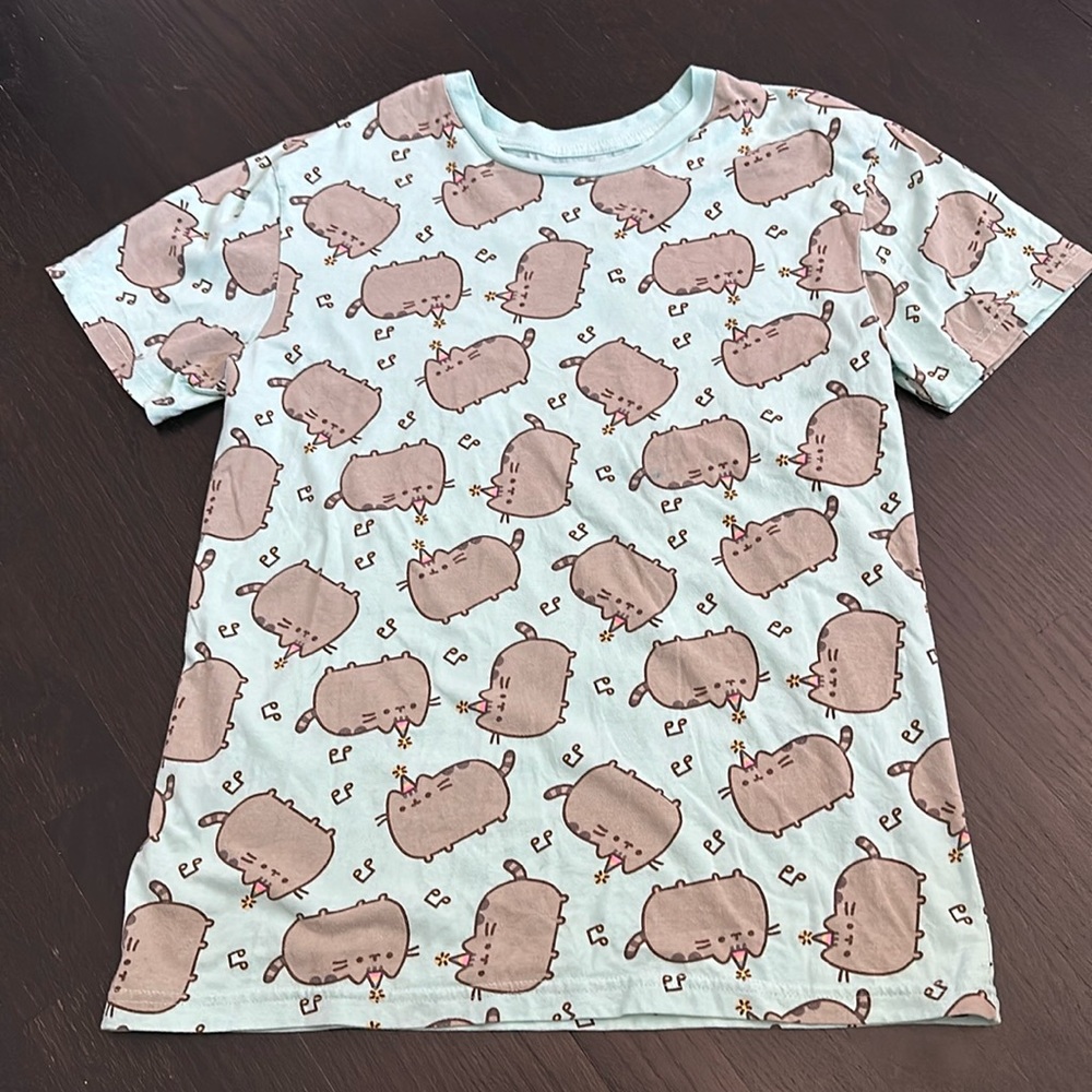 Pusheen T-shirt